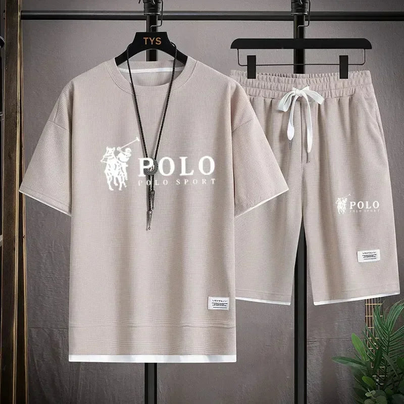 Men's two-piece short sleeved T-shirt and sports short