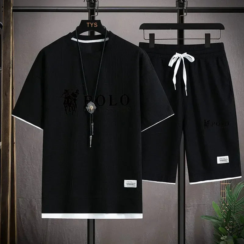 Men's two-piece short sleeved T-shirt and sports short